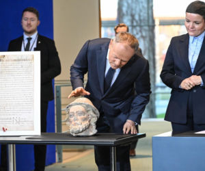 Ceremonia przekazania dóbr kultury podczas polsko-niemieckich konsultacji międzyrządowych