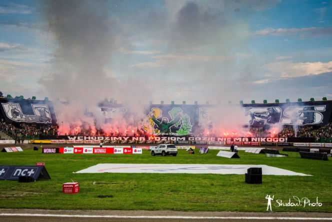 Race na stadionach żużlowych