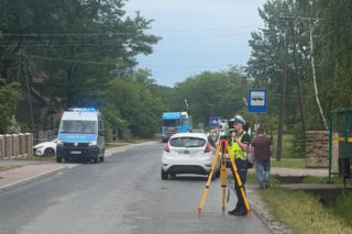 Tragiczny wypadek w Bawatkowie. 12-latek zginął pod kołami samochodu