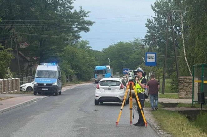 Tragiczny wypadek w Bawatkowie. 12-latek zginął pod kołami samochodu