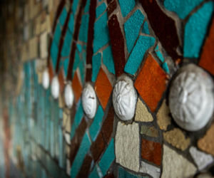 Przejście podziemne przy dawnej kopalni - mozaika z PRL