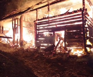 Straszny pożar w Łomnicy-Zdroju. Zginęły zwierzęta