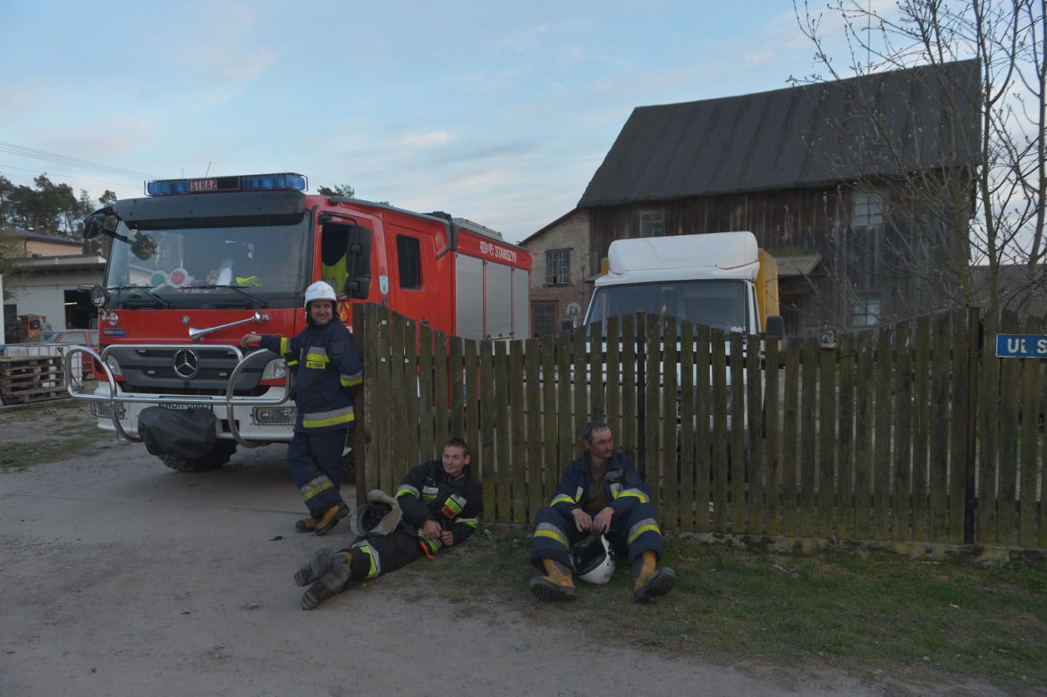 Groźny pożar w Białobrzegach