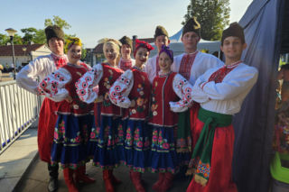 XV Międzynarodowe Święto Folkloru w Biskupcu. Barwny początek jubileuszowych 30. Dni Biskupca