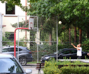 Donald Tusk. Z wnukiem harata w gałę.