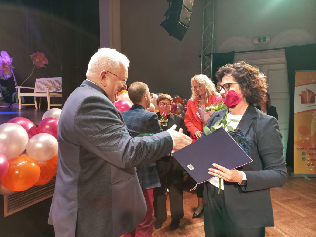 Jubileusz stowarzyszenia "Nasz Dom - Nasz Świat" i Warsztatów Terapiii Zajęciowej w Lesznie