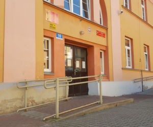 Kolejne alarmy bombowe w placówkach oświatowych w pow. leszczyńskim 
