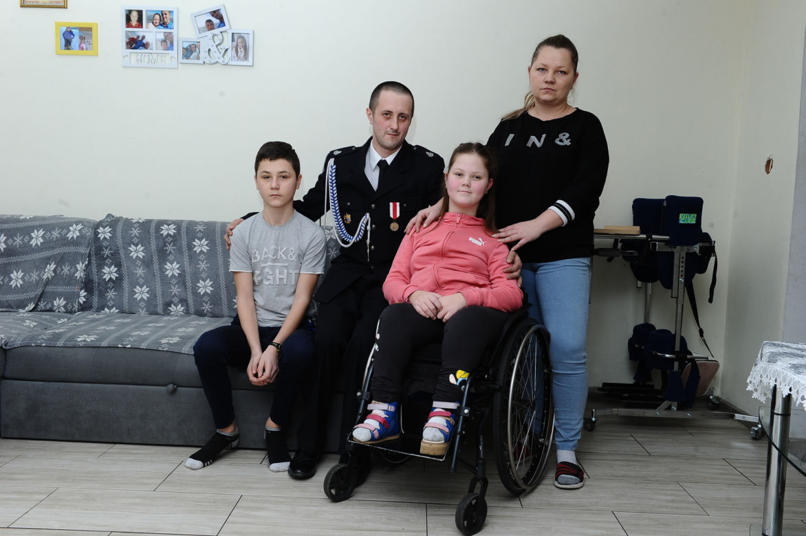 Zbiórka na operację Nikoli. „Moim marzeniem jest, żeby chodzić”