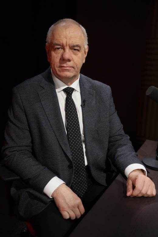 Jacek Sasin wprost nie do poznania! Zgubił już prawie 40 kg w pół roku! Jak to zrobił?