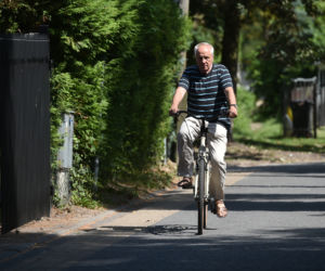 Niesiołowski pokazał klatę w Mielnie 