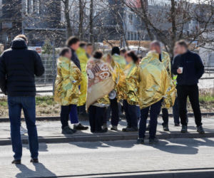 Strzały w łódzkiej fabryce, 400 osób ewakuowanych. Trwa obława