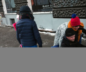 Sama słodycz odcinek 2 Fryderyk (Piotr Adamczyk) Marianna (Adrianna Kalska) Ola (Olivia Kupczynski) Staś (Olaf Marchwicki)