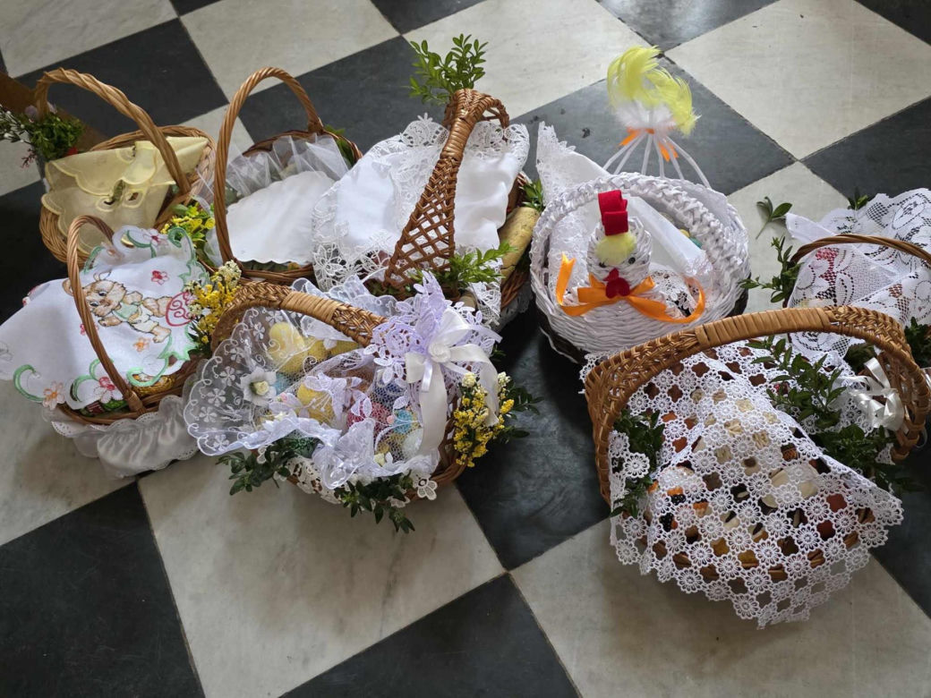 Wielkanocne święcenie pokarmów