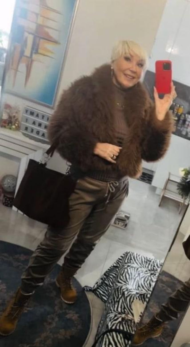 Mama Włodarczyk szaleje. Jej obecny mąż jest tak młody, że mógłby być jej synem