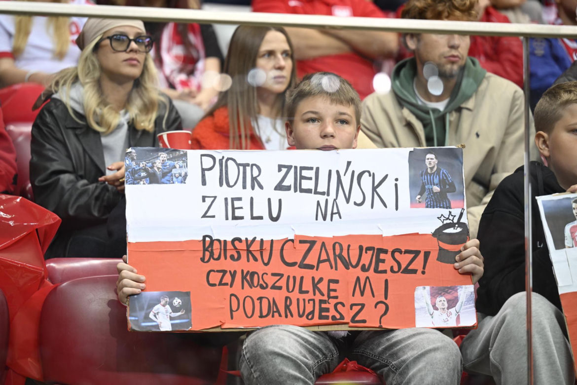 Tłumy kibiców na PGE Narodowym w Warszawie. Polska-Bośnia [ZDJĘCIA]