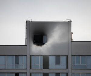 Pożar wieżowca w Bielsku-Białej. Co działo się w nocy?