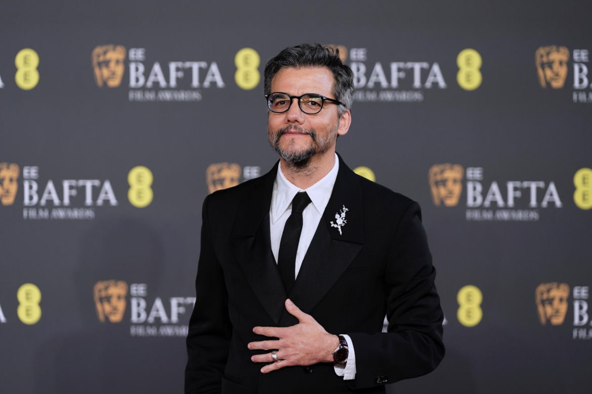 Gwiazdy przebrane za abażury na Bafta. Kto się popisał najlepszą kreacją?