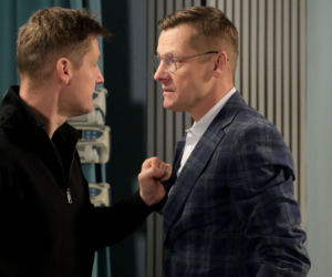 M jak miłość. Koszmarny stan Pawła po próbie odebrania sobie życia. Zmaga się z potężną depresją