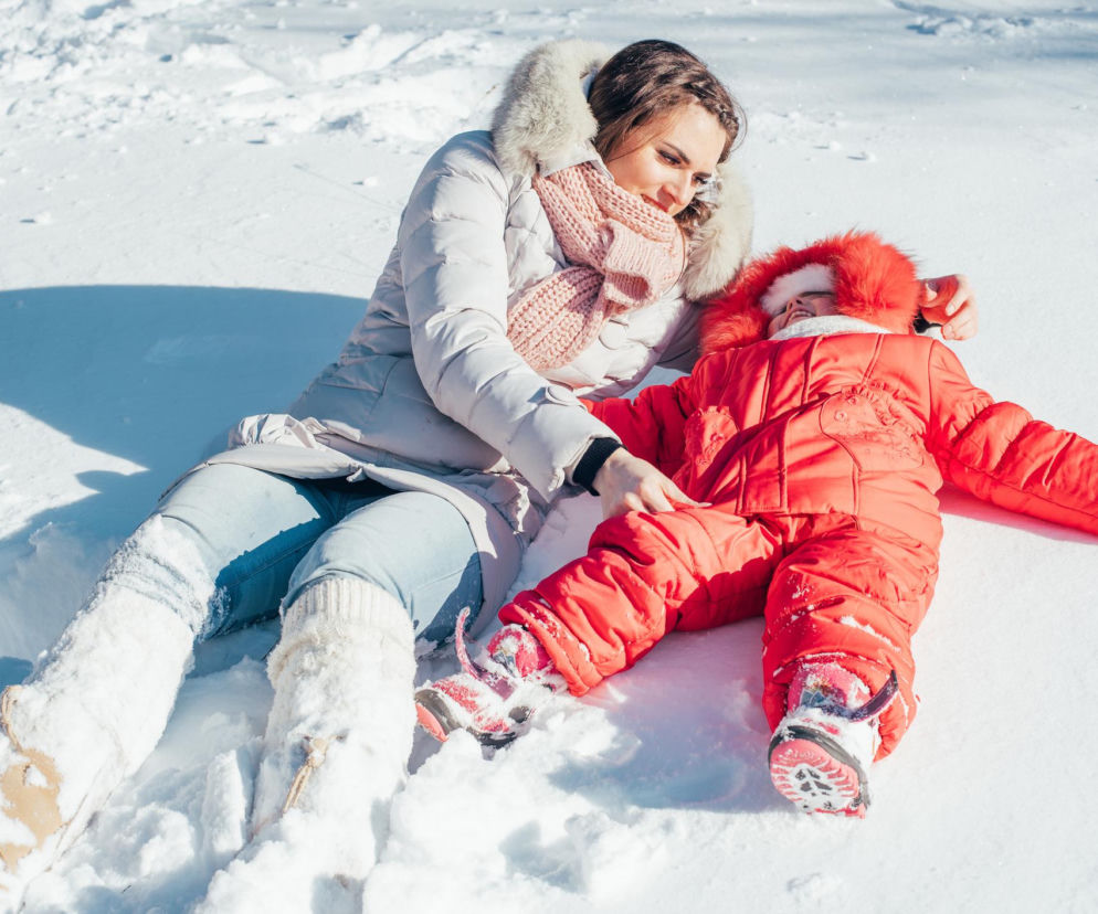 Jak przestać być rodzicem helikopterem? Zrób te 4 rzeczy