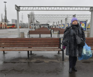 Pasażerowie mokną na Dworcu Zachodnim