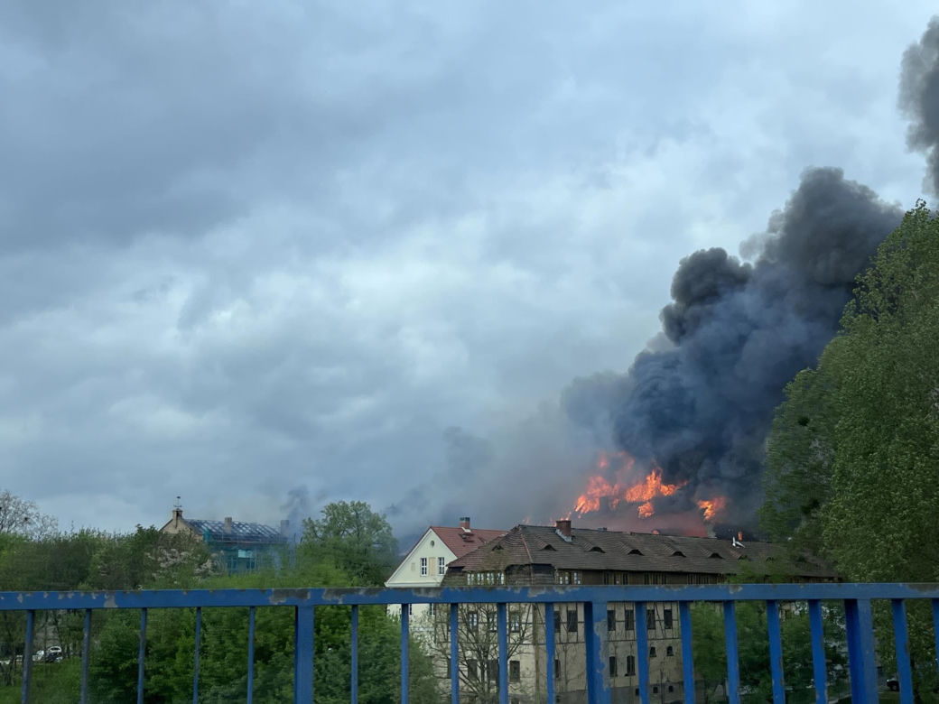 Pożar dachu budynku Akademii w Gorzowie