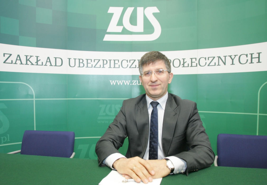 Prezes ZUS dostał 500 zł podwyżki
