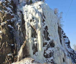 Kielce. Lodospad na Kadzielni