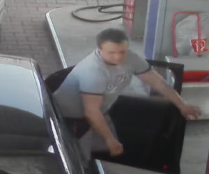 Rozbój i kradzież samochodu w Toruniu - policja prosi o pomoc