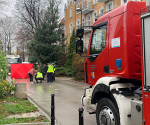 Makabryczny wypadek w Gliwicach. Pieszy zginął pod kołami śmieciarki