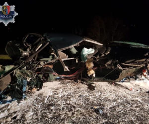 Zderzenie czołowe dwóch BMW na drodze krajowej nr 3