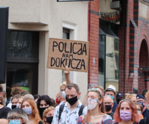 Demonstracja Nie damy się zastraszyć w Toruniu