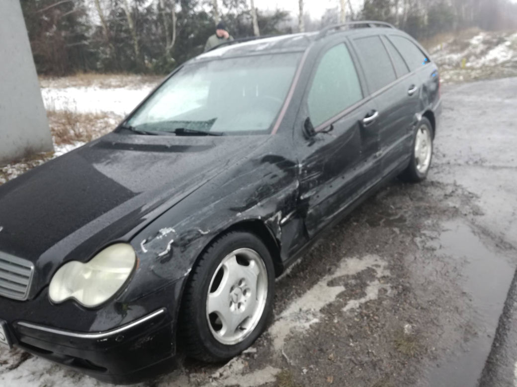 Groźny wypadek na DK 25 pod Bydgoszczą! Cztery osoby trafiły do szpitala! [ZDJĘCIA]