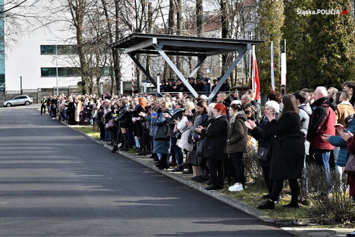 Śląska Policja przyjęła 84 policjantów. Wśród nich jest 15 kobiet