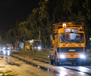 Szkody po nawałnicy w centrum Łodzi 