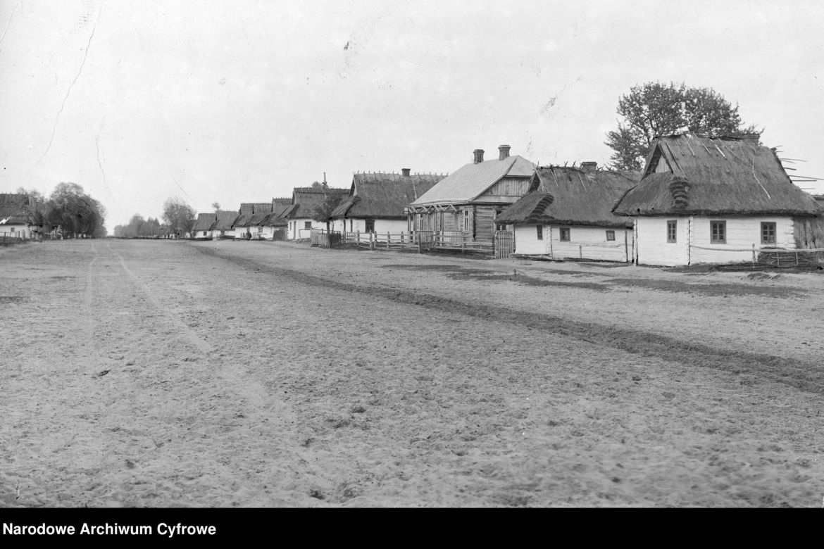 Tak mieszkało się na polskiej wsi prawie 100 lat temu. Zobaczcie te niezwykłe zdjęcia!