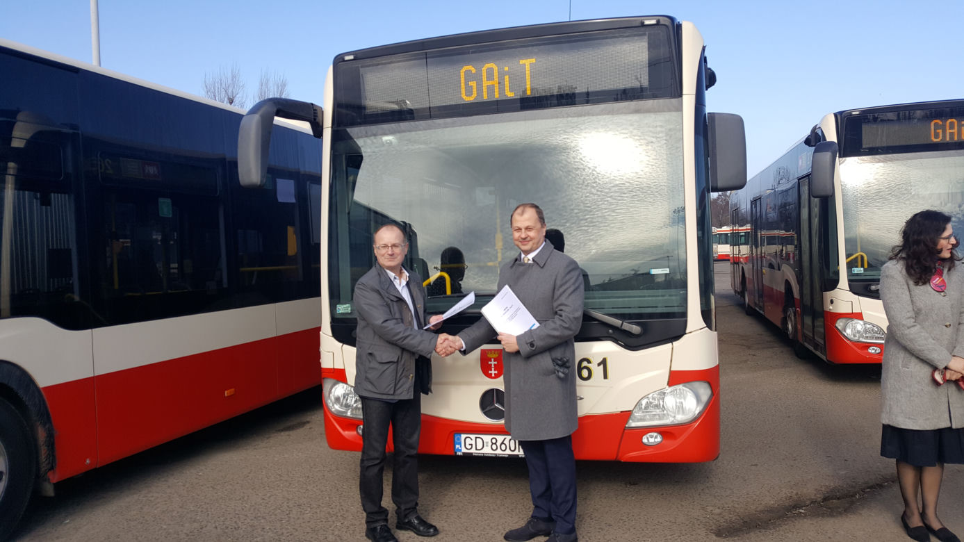 Podpisanie umowy najmu 48 nowych autobusów w Gdańsku