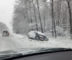 Koszmar na podlaskich drogach 4.02.2021. Zdjęcia internautów z grupy Kolizyjne Podlasie
