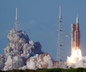 Chwile grozy kosmonautów lecących w stronę Księżyca! Dostali niepokojącą wiadomość