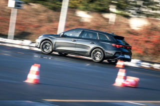 ITD ma nowe nieoznakowane radiowozy. Radar lepszy niż policyjny 