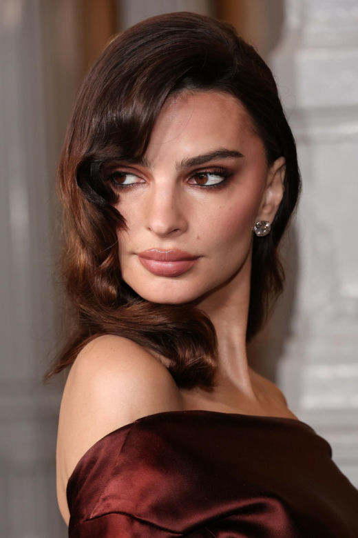 Emily Ratajkowski pokazała efekt metamorfozy. "Mam najgorszą fryzurę w moim życiu" 