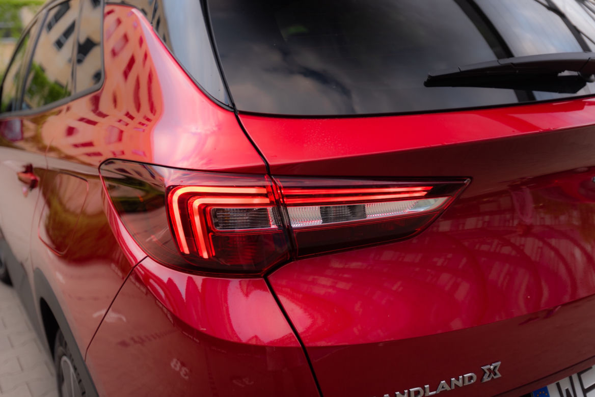 Opel Grandland X Hybrid4