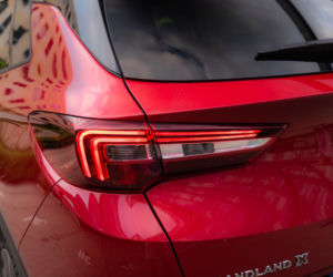 Opel Grandland X Hybrid4