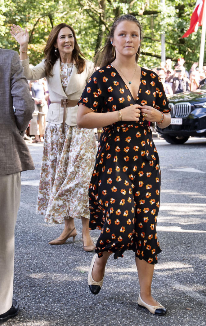 Ożenią syna Trumpa z duńską księżniczką Burza w internecie