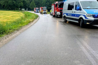 Zderzenie osobówki z TIR-em w rejonie miejscowości Hołubla i Stasin spowodowało utrudnienia w ruchu