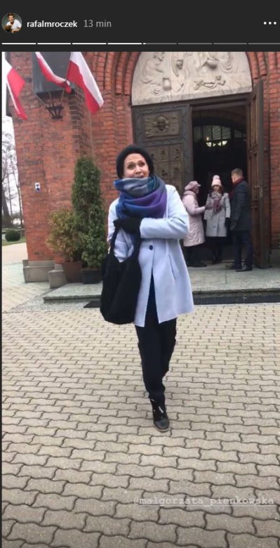 M jak miłość. Marysia (Małgorzata Pieńkowska) na chrzcinach bliźniaczek