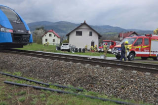 Wypadek na przejeździe kolejowym