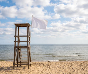 Sinice Gdynia. Czy w Gdyni można się kąpać 03.08? Flaga, warunki pogodowe
