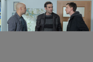 Pierwsza miłość. Piasecki (Robert Wrzosek), Wilk (Piotr Biedroń), Zbyszek (Mariusz Zaniewski)