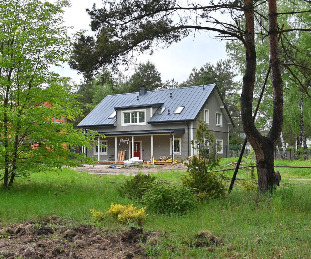 Dom prefabrykowany - przyjechał ciężarówką z fabryki a wygląda jak budowany tradycyjnie