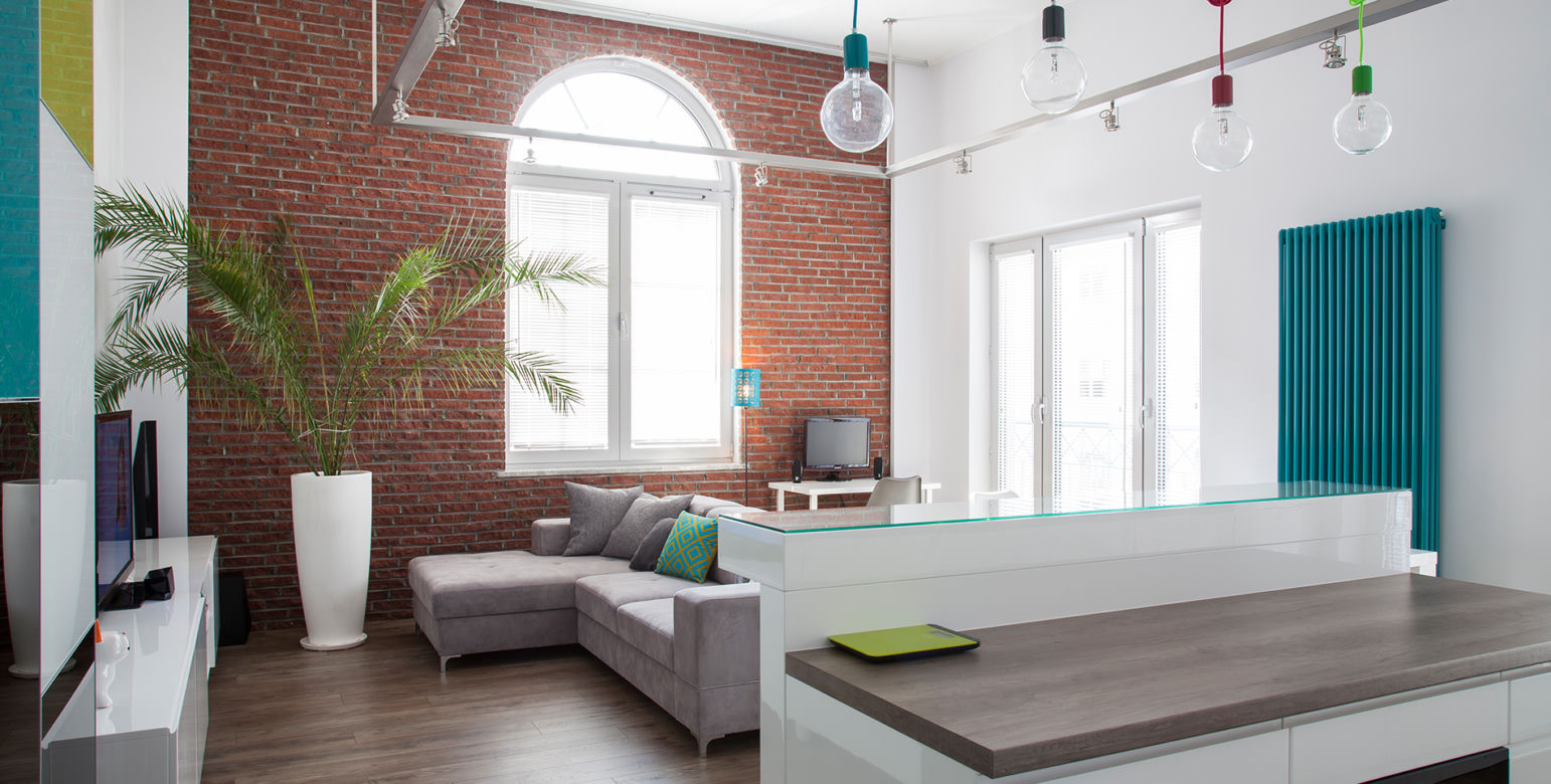 Loft z akcentem koloru